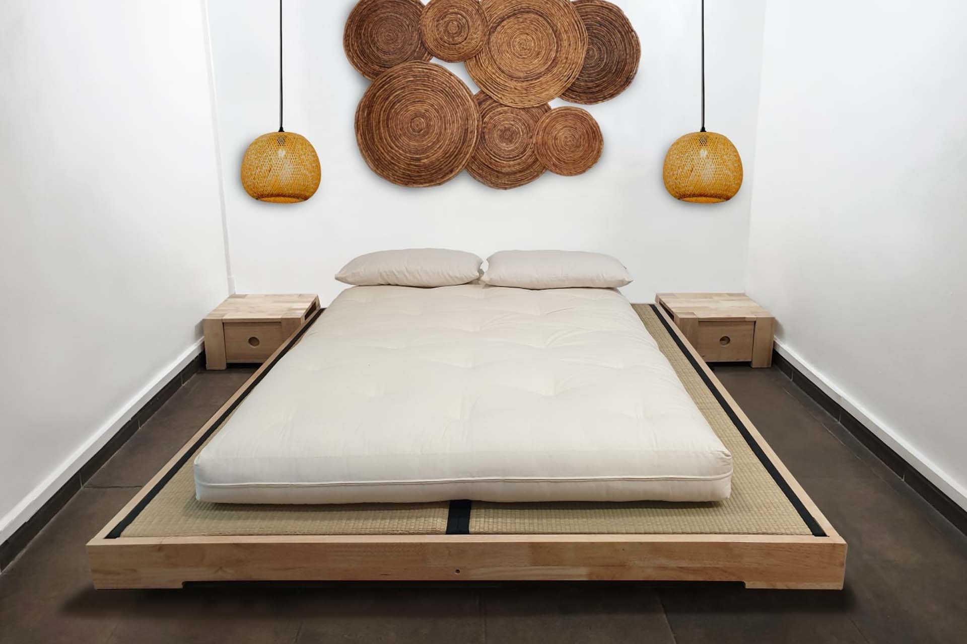 Base para tatami Macao de madera maciza y sostenible. Diseño japonés minimalista, sin barniz. Compatible con colchón o futón. Ideal para combinar con tatamis japoneses.