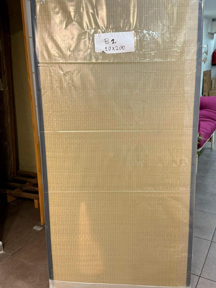 Tatami 90x200 cm OUTLET NUEVO, pequeña mancha sin embalaje original (Ref B2)