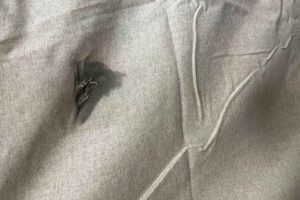 Funda para futón Beige Jaspeado Nueva OUTLET con pequeño rasgado y mancha.